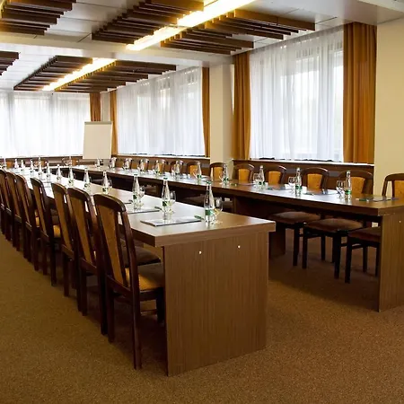 Hotel Ensana Central 3*